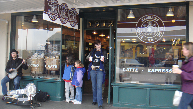 Seattle Public market & the first Starbucks coffee shop