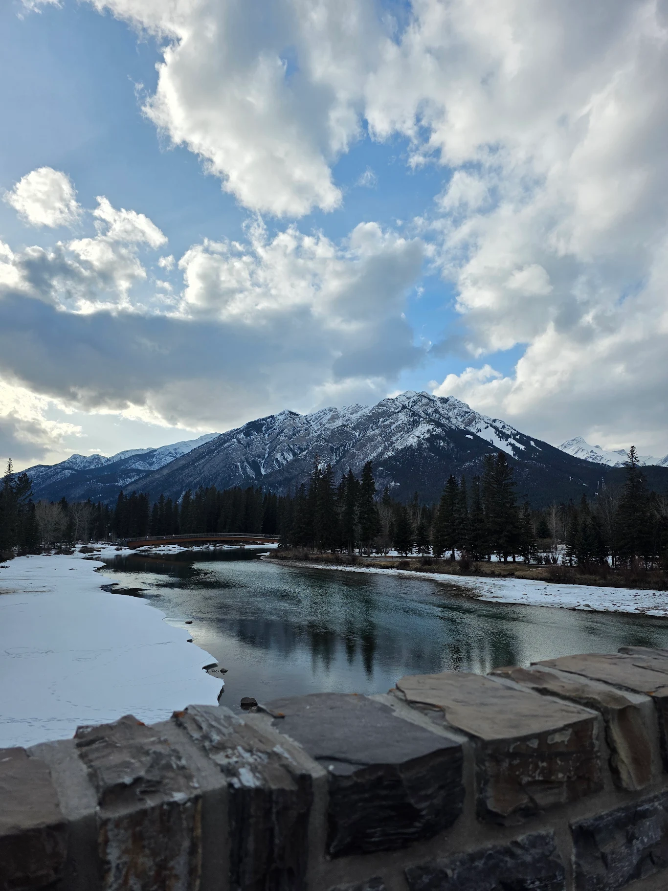 이야기들이 너무 귀에 쏙쏙 들어와서 지루할 틈이 없었던 여행이었습니다!