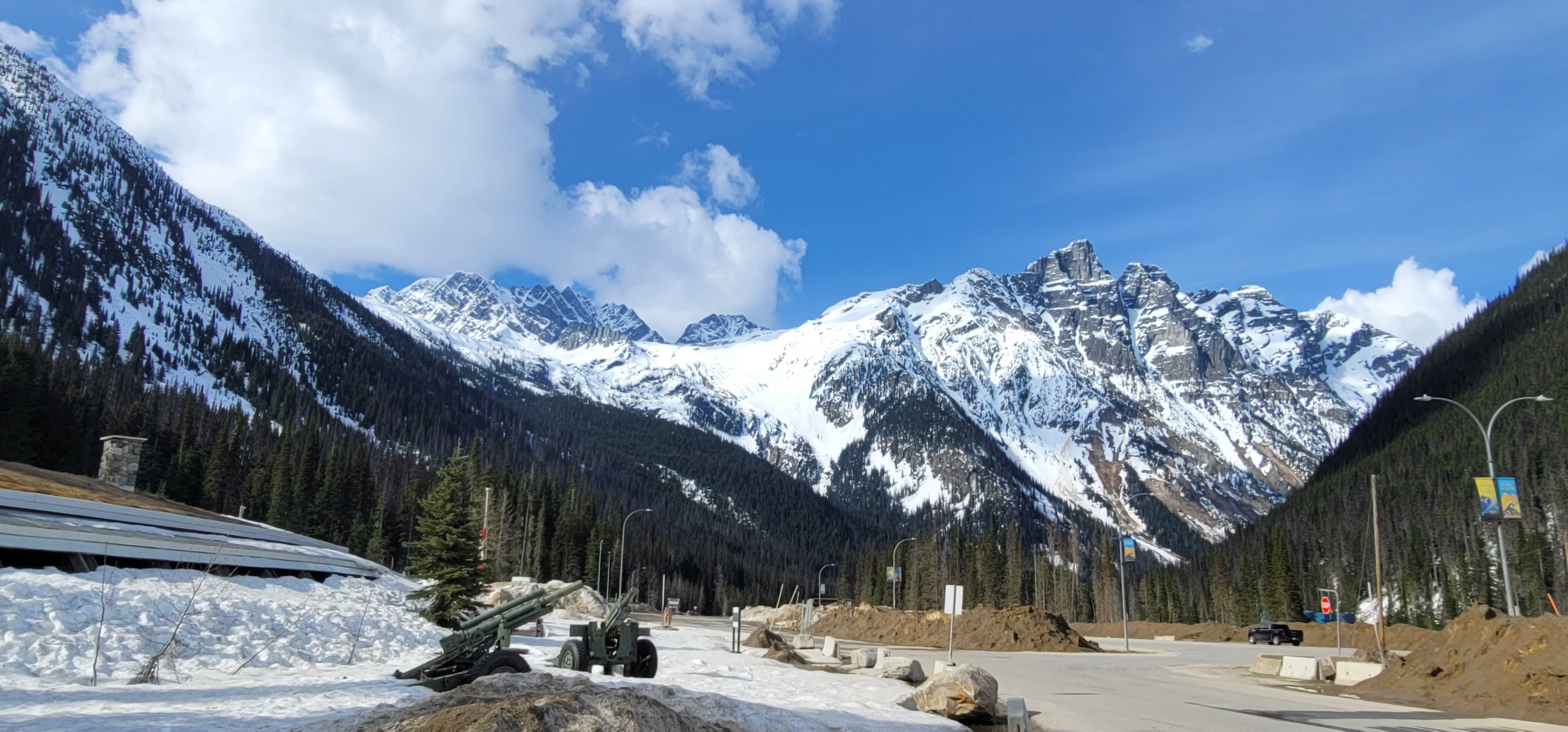  시전에서만 봤던 풍경을 눈앞에서 직접 실물로 마주하고 보니 그 느낌은 기대를 훨씬 뛰어넘었습니다.