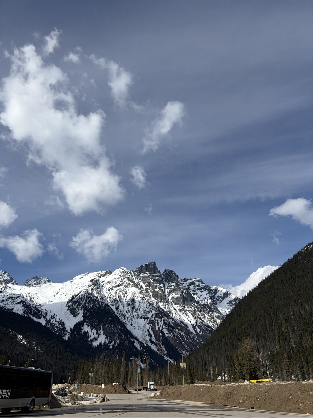 열정적으로 모든 장소마다 설명해주시고 인생샷 남겨주시는 투어 가이드분 최고 !!