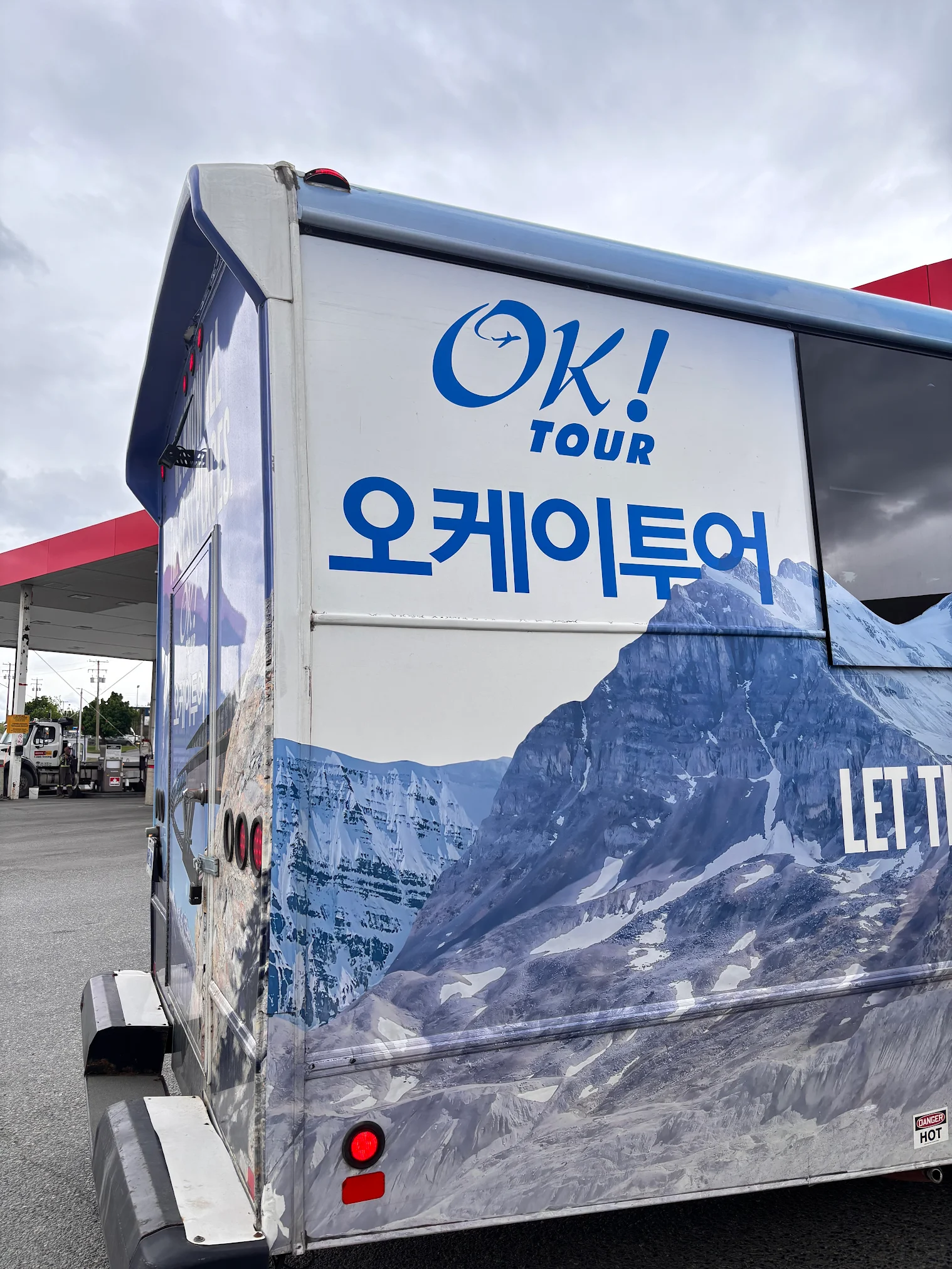 오케이투어 전용 버스가 정말 귀여웠어요🚌멀리서도 한눈에 보이는 오케이투어 버스 덕분에 단체 이동할 때도 전혀 헷갈리지 않았답니다